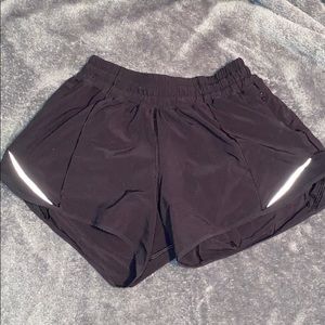 lululemon hotty hot shorts